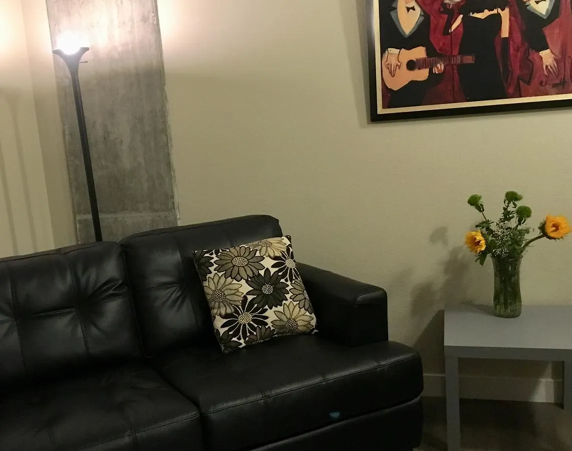 Chestnut Place Aparthotel Denver